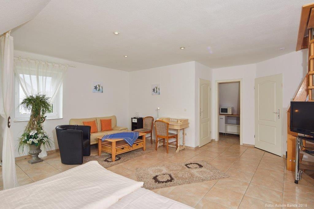 Seeblick Muhbrook Room photo
